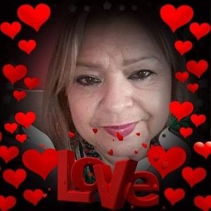 Meet your Posher, Lupita